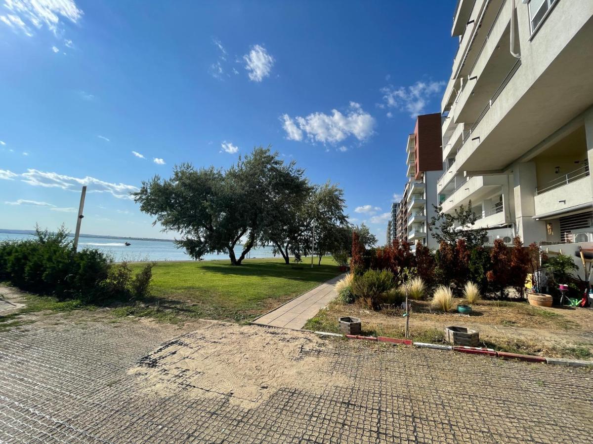 Apartmán Delize Rent Mamaia Exteriér fotografie